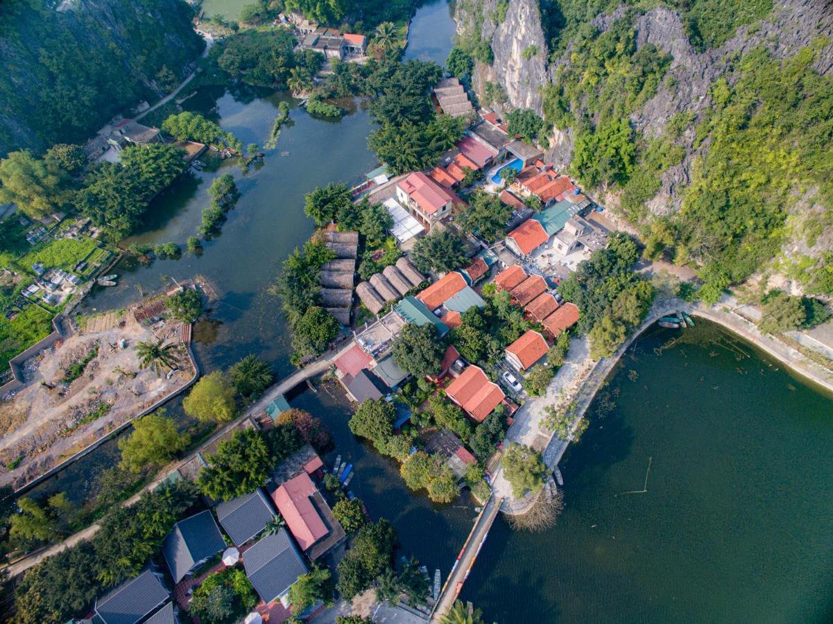 Tam Coc Serene Деревянный коттедж *